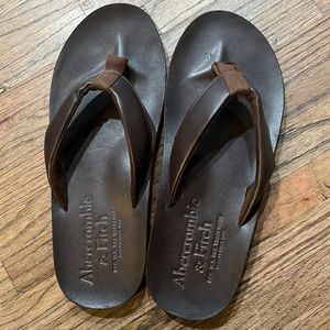 Mens leather and cloth strap flip flops